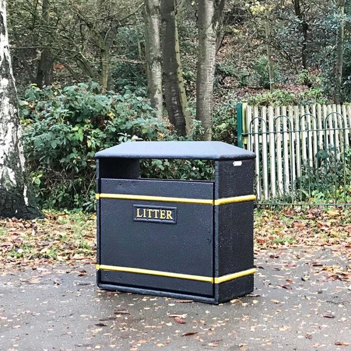 The LBV/5 Closed Top Litter Bin in black with gold beading.