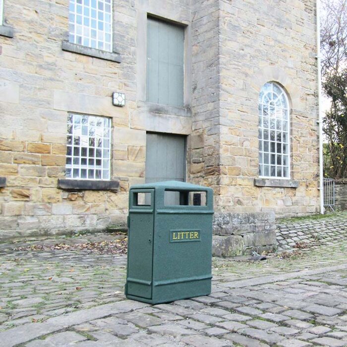 The LBV/6 Closed Top Litter Bin in dark green.