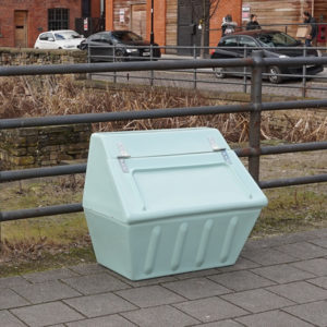 Wybone pastel green retro grit bin
