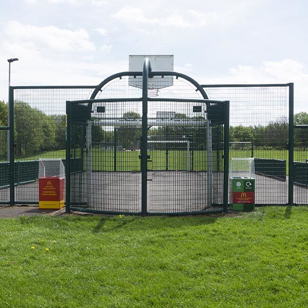 BMB2/40 Barnsley Litter Bin Wybone