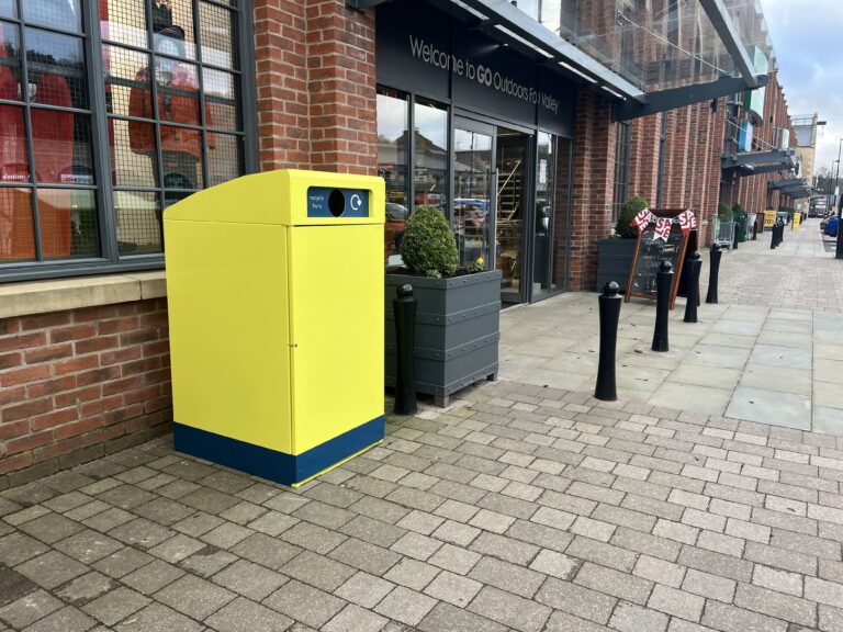 The yellow Apollo for Leeds City Council.