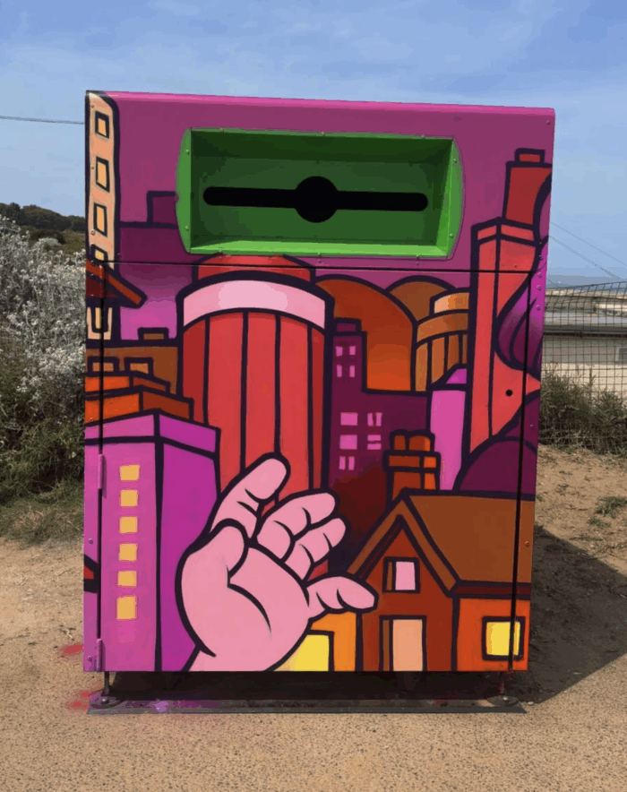 Abstract mural painted onto a Wybone Apollo 1280L wheelie bin housing as part of the B'inspired artist residency in Thanet.